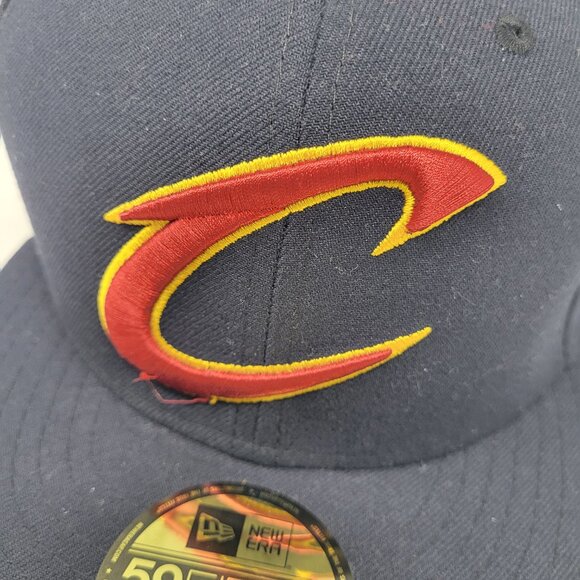 New Era Cleveland Cavaliers Cavs Fitted Hat Dark Navy Blue 7 5/8 lebron - Picture 3 of 8